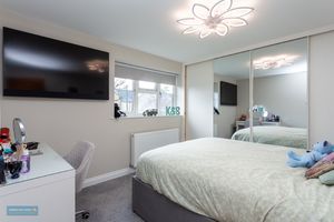 Bedroom- click for photo gallery